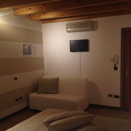 Hotel La Piccola Matilde Desenzano del Garda Zimmer foto